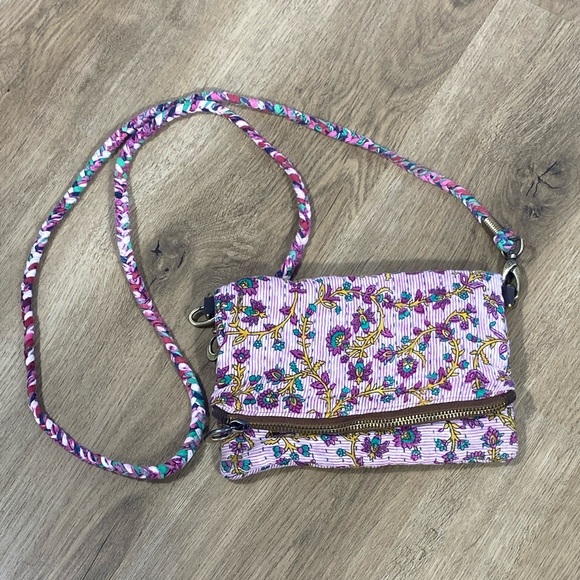 Saribari Handbags - Saribari recycled/repurposed small Floral Pink Crossbody Bag